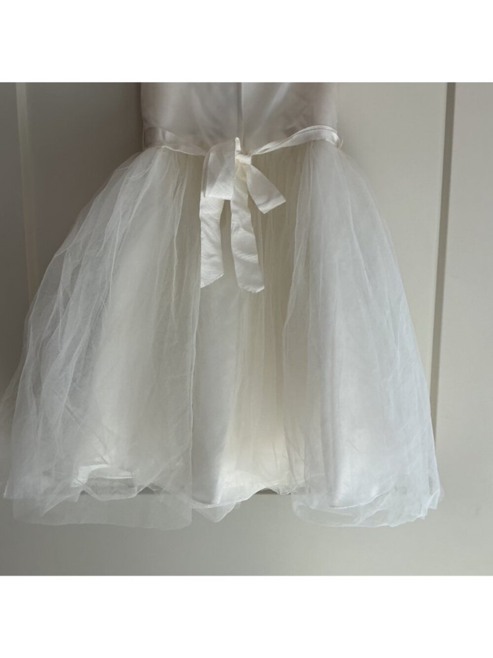Davids Bridal Ivory Flower Girl Dress With Lace Cap Sleeves Tulle Skirt & Back B - Picture 8 of 14